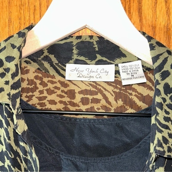 New York City Design Co. Vintage 100% Silk Blouse - Size M - Picture 6 of 6